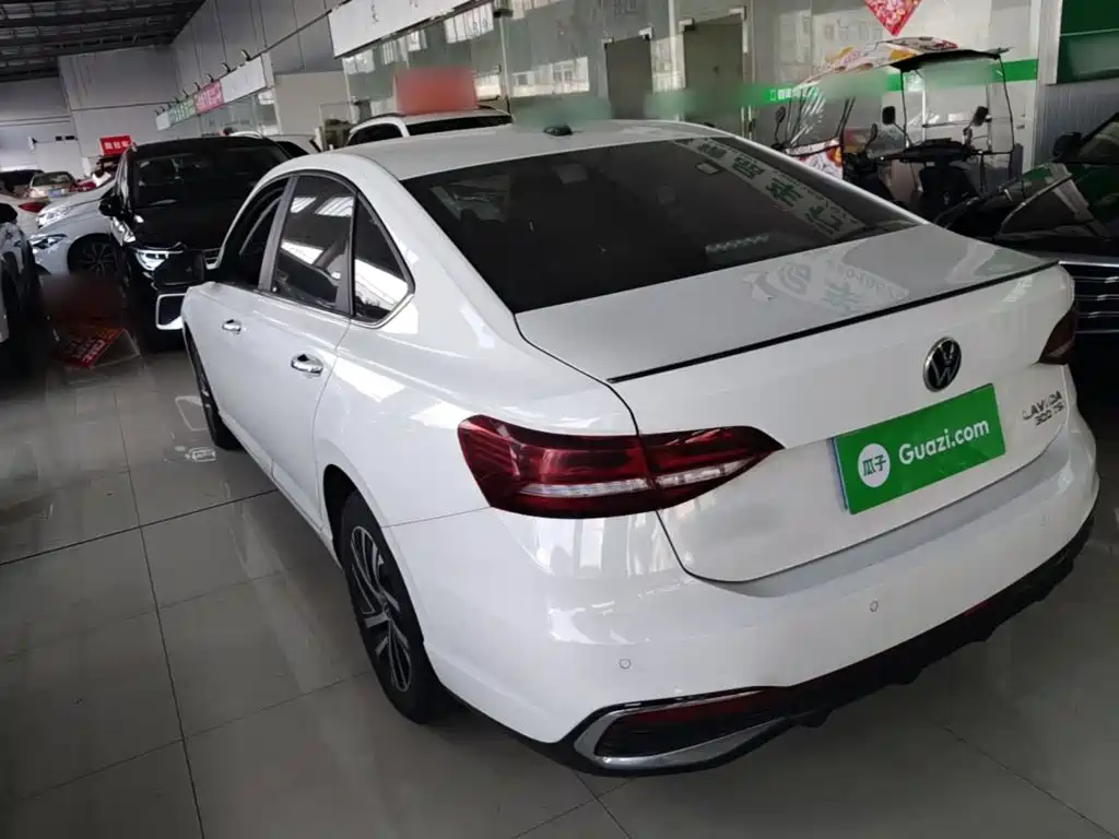 Volkswagen Lavida — миниатюра 5
