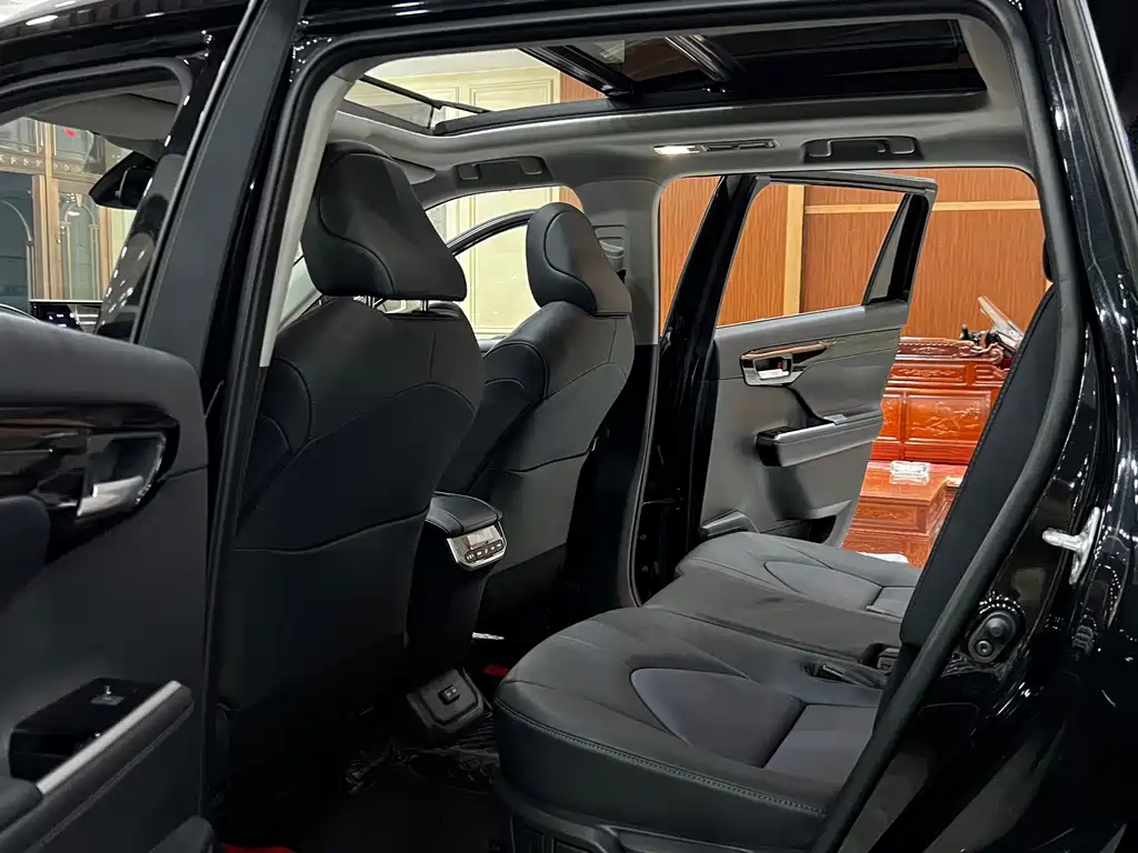 Toyota Highlander — миниатюра 12