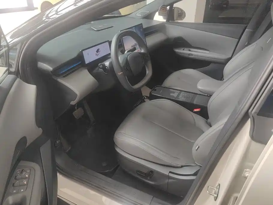 Lynk & Co Z20 — миниатюра 9