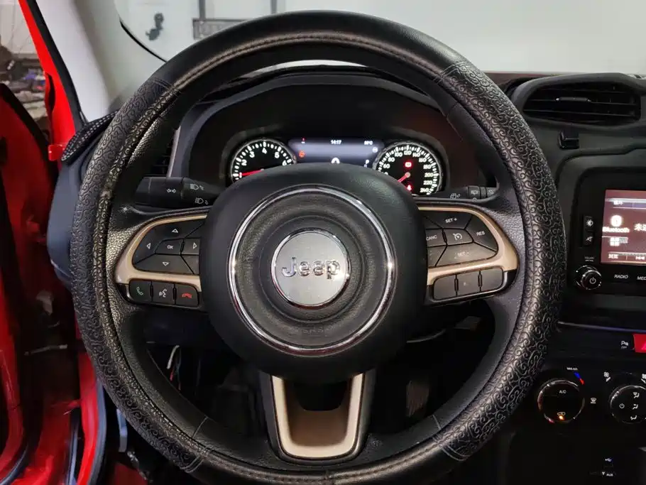 Jeep Renegade — миниатюра 15