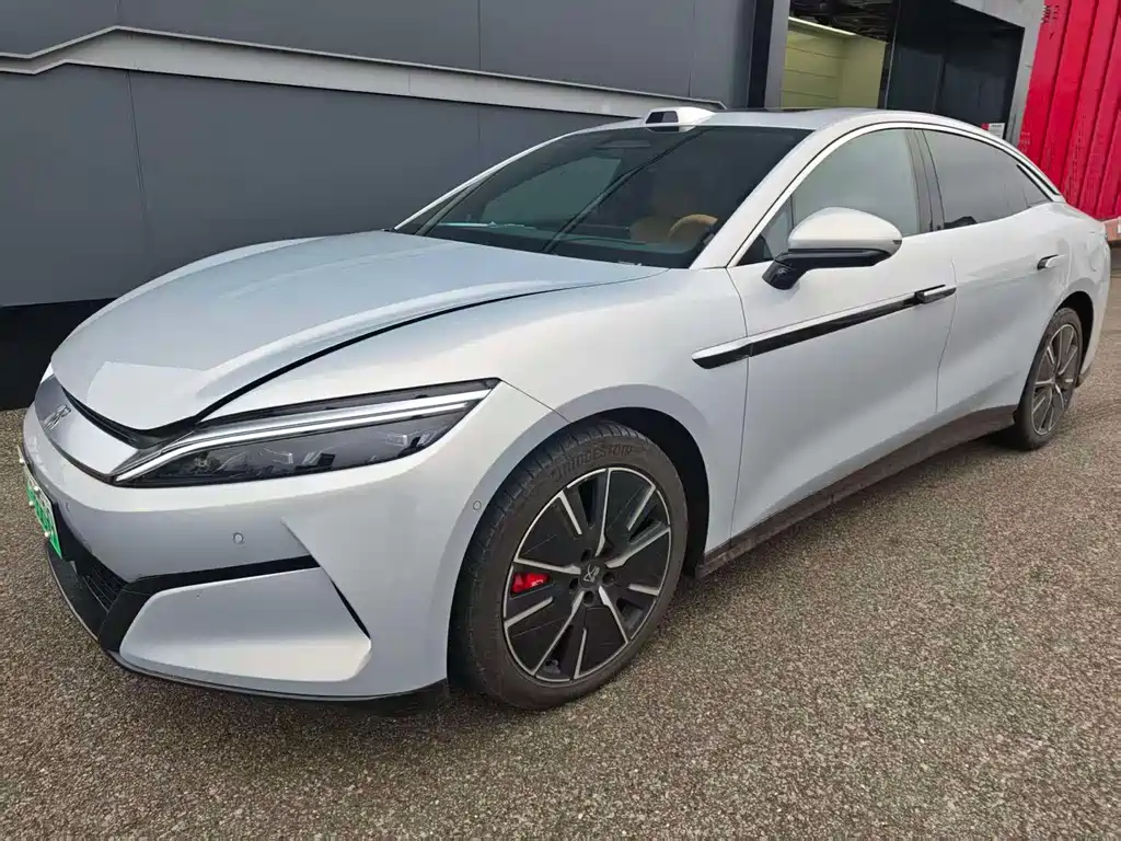 BYD Han L