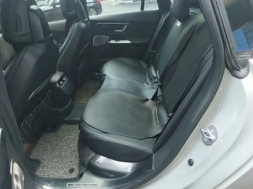 Mercedes-Benz EQE — миниатюра 17