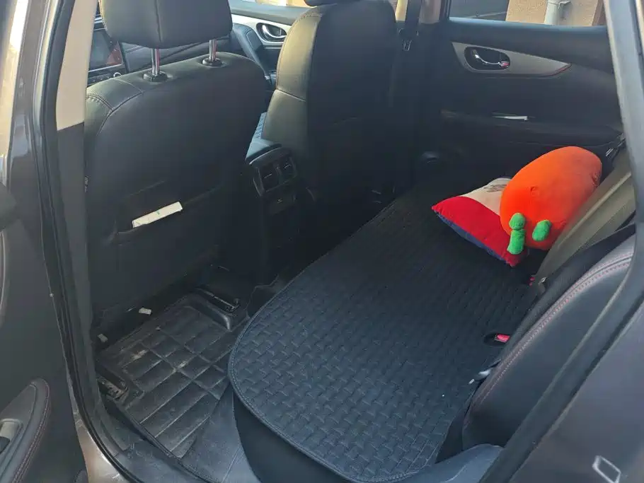 Nissan Qashqai — миниатюра 10