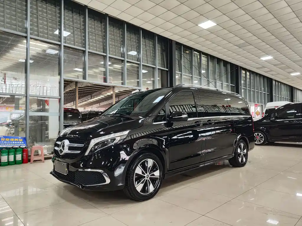 MERCEDES-BENZ V CLASS