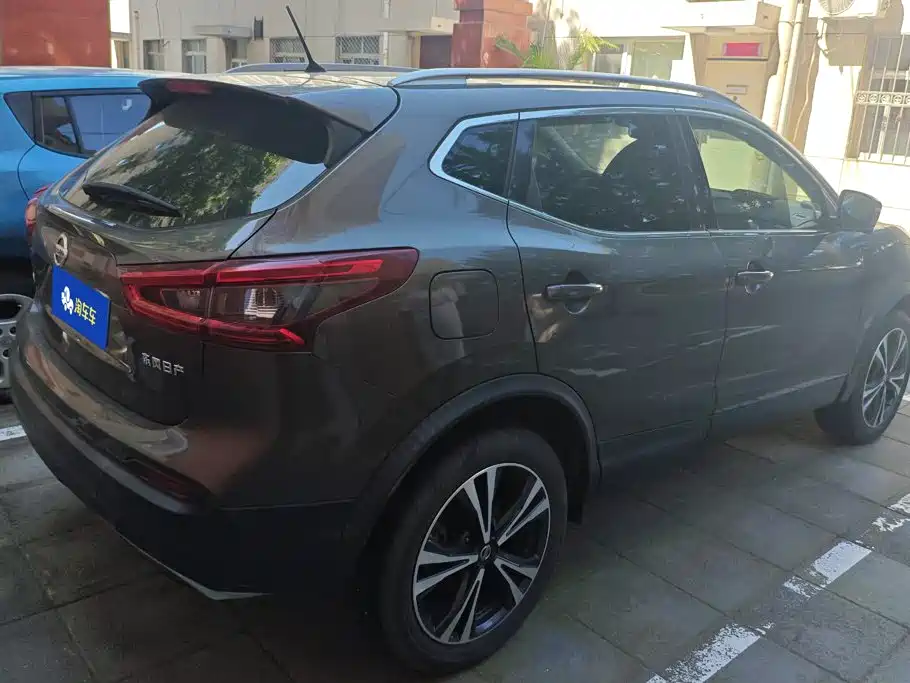 Nissan Qashqai — миниатюра 3