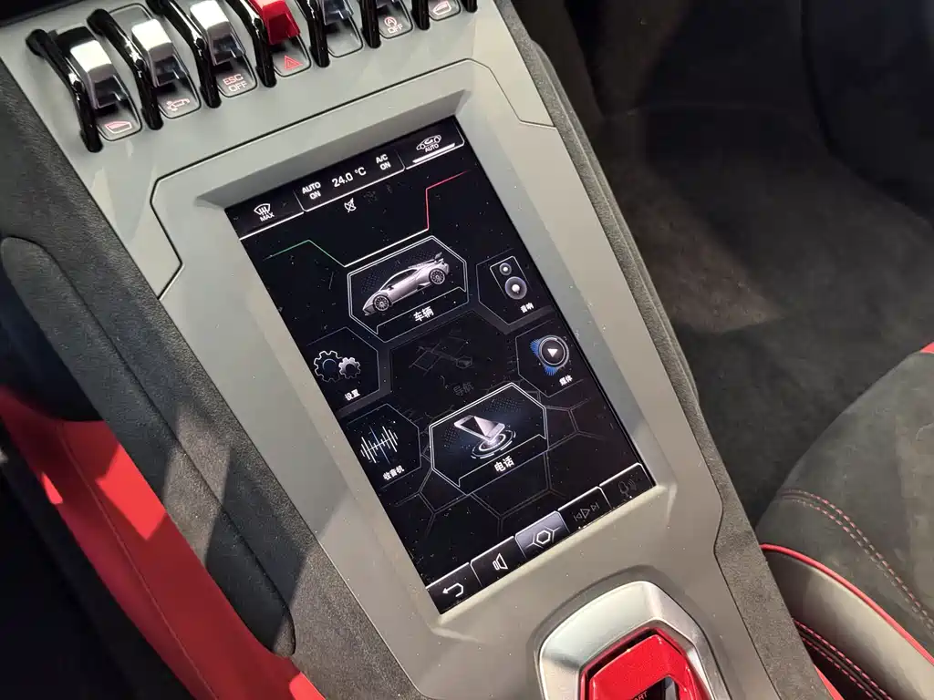 LAMBORGHINI HURACÁN