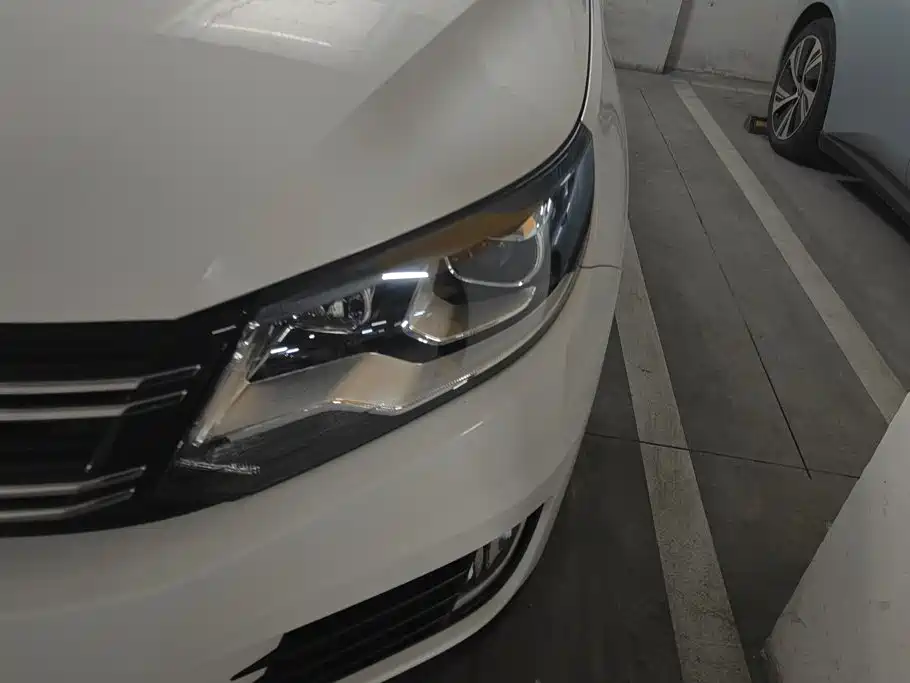 Volkswagen Tiguan — миниатюра 5