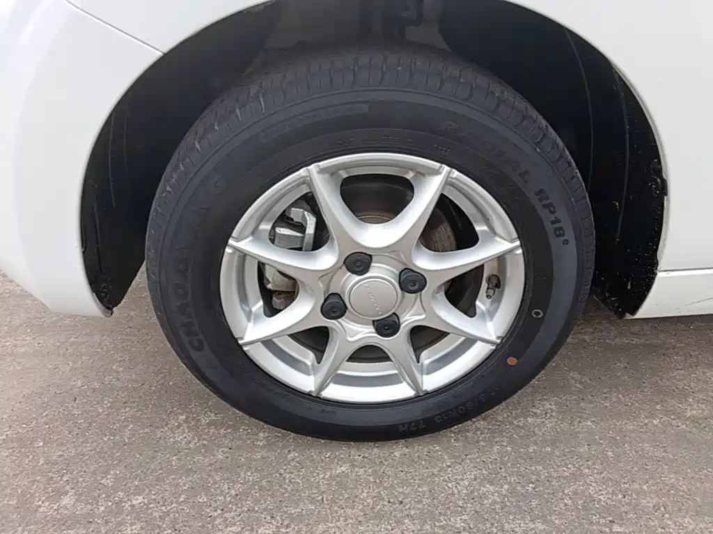Roewe Clever — миниатюра 23
