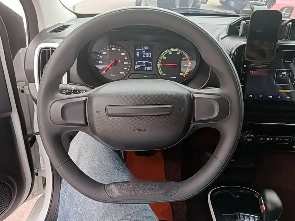 Roewe Clever — миниатюра 11