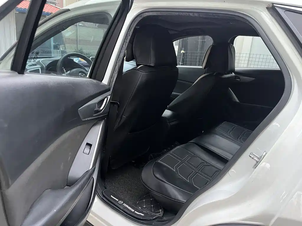 Mazda CX-4 — миниатюра 8