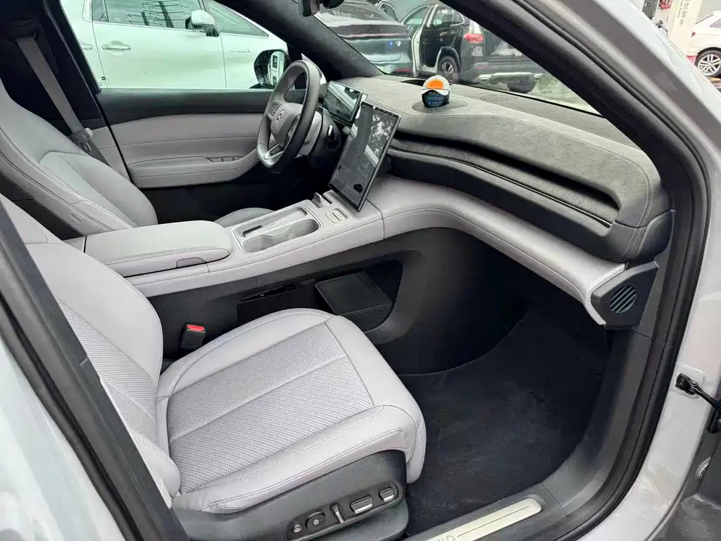 NIO EC6 2024 75kWh
