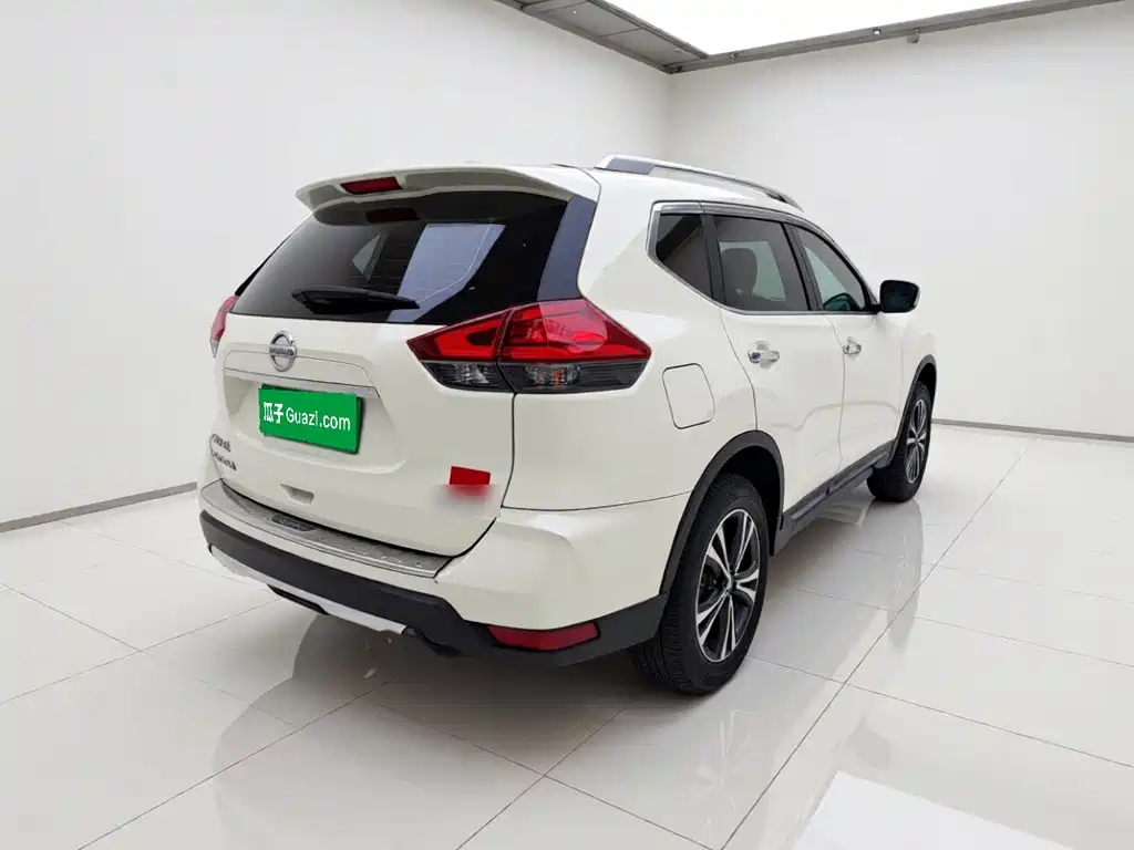 Nissan X-Trail — миниатюра 6