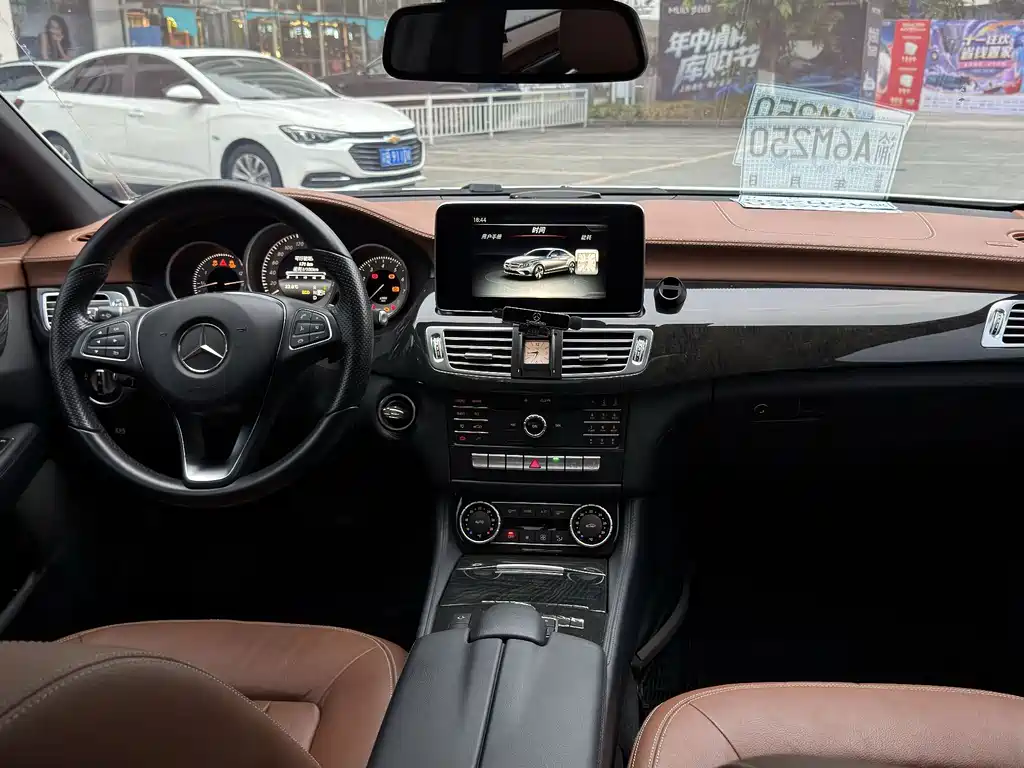 Mercedes-Benz CLS — миниатюра 5