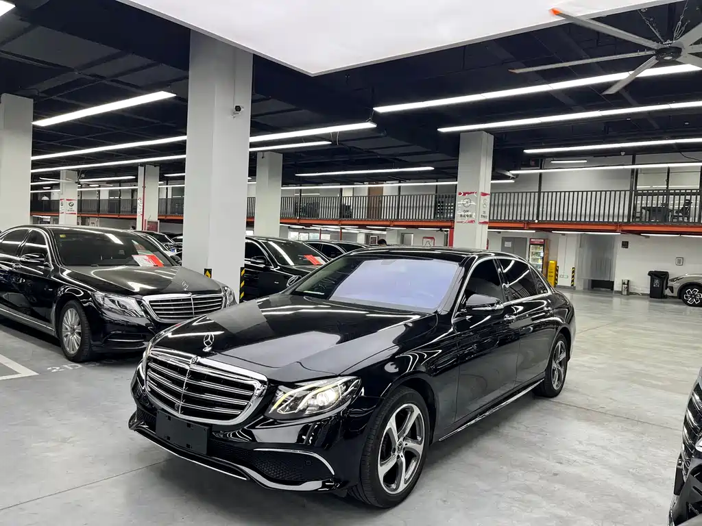 Mercedes-Benz E-Class — миниатюра 3