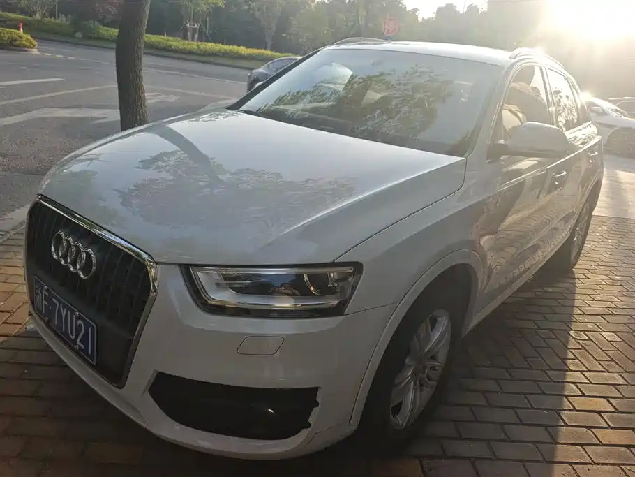 Audi Q3 2015