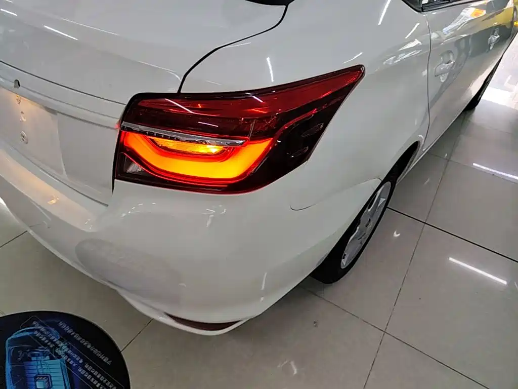 Toyota Vios — миниатюра 8