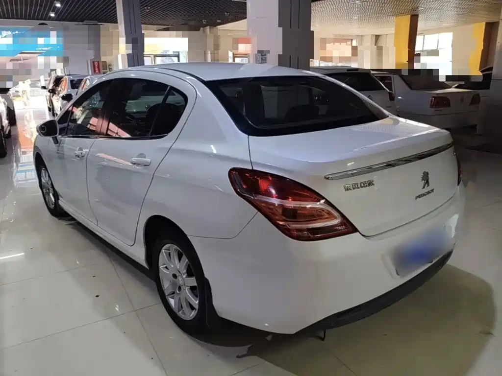 Peugeot 308 — миниатюра 5