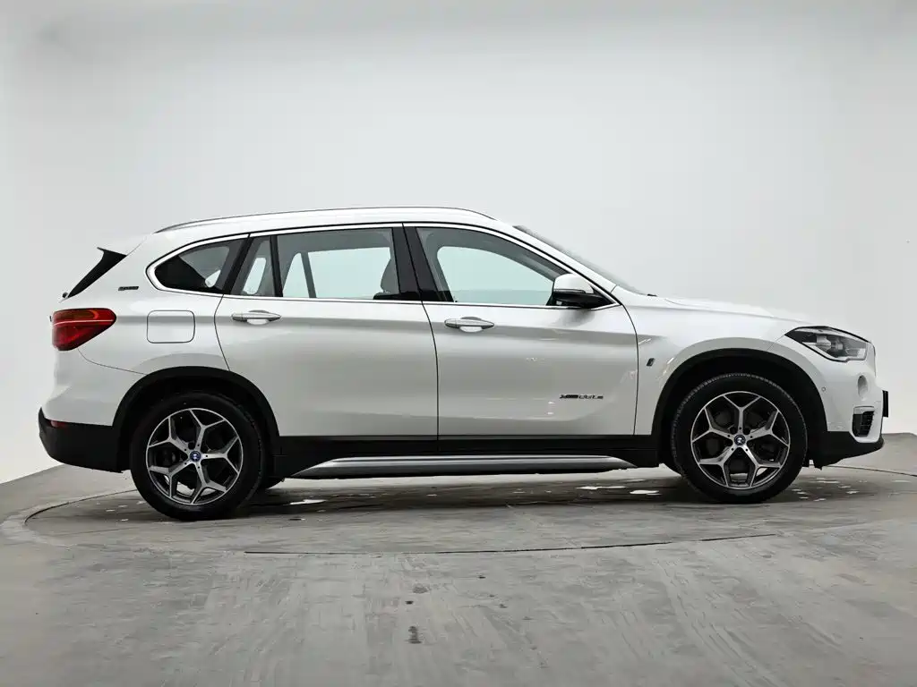 BMW X1 New Energy — миниатюра 5