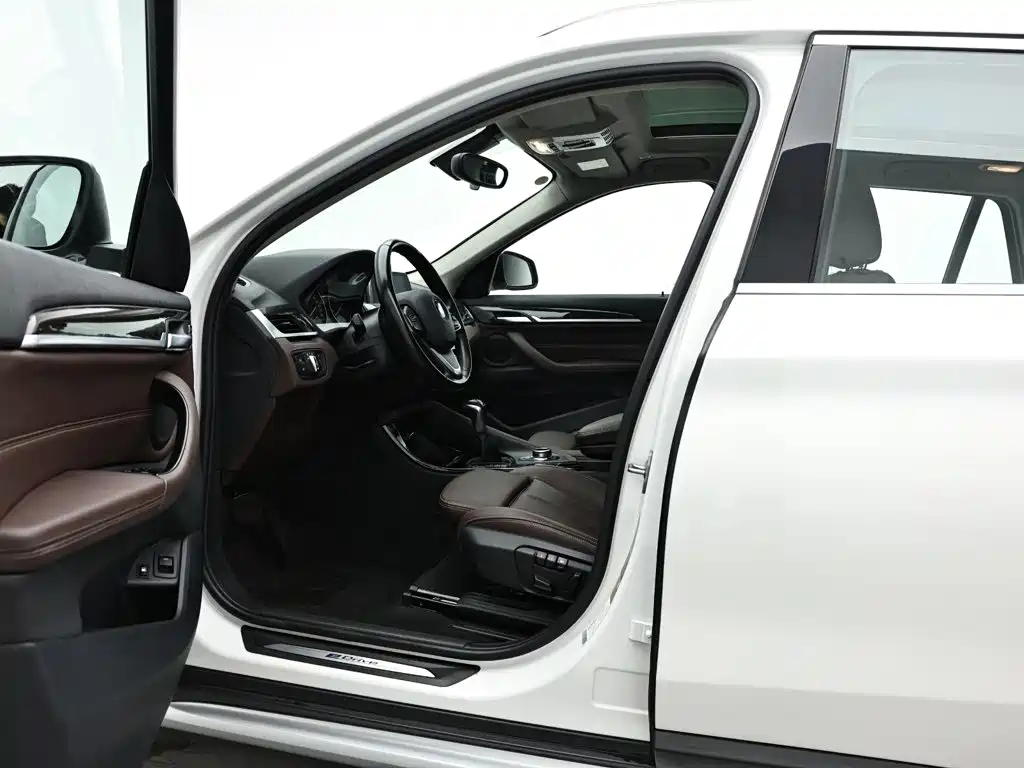 BMW X1 New Energy — миниатюра 10