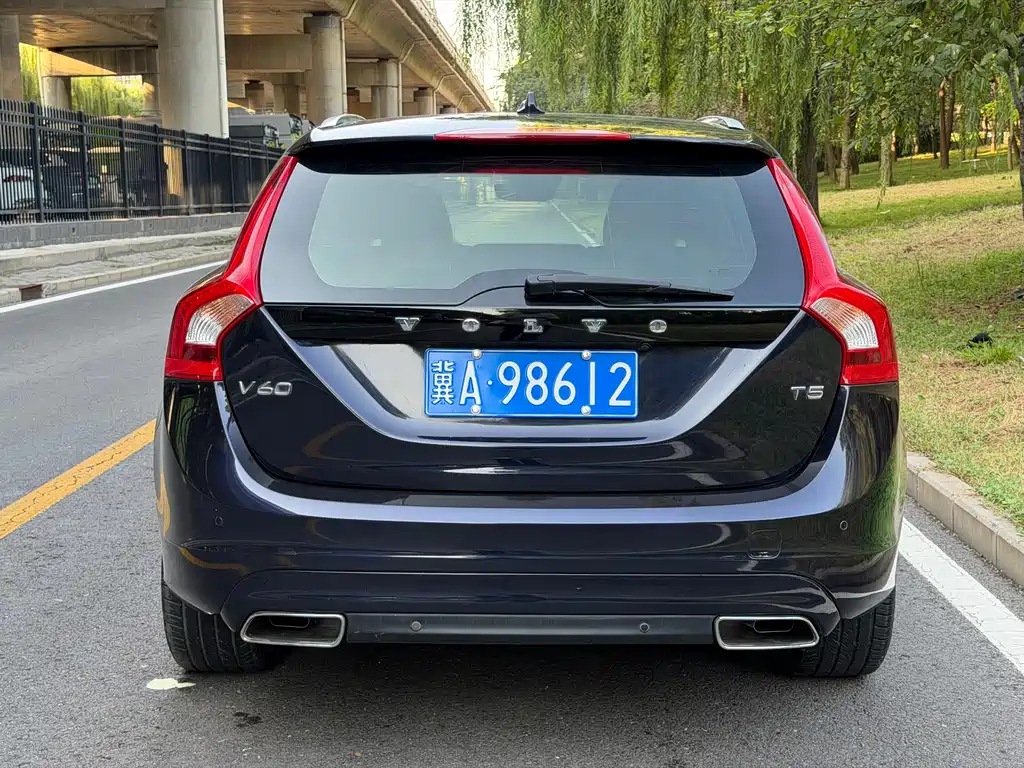 Volvo V60 — миниатюра 13