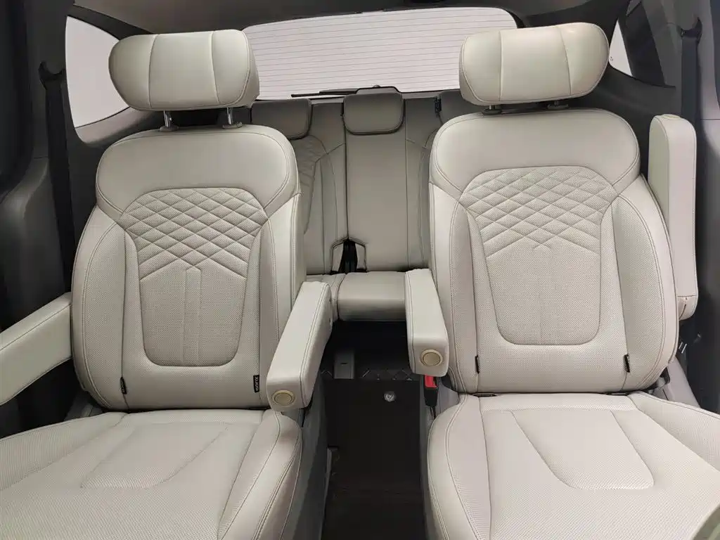 Hyundai Custo — миниатюра 3