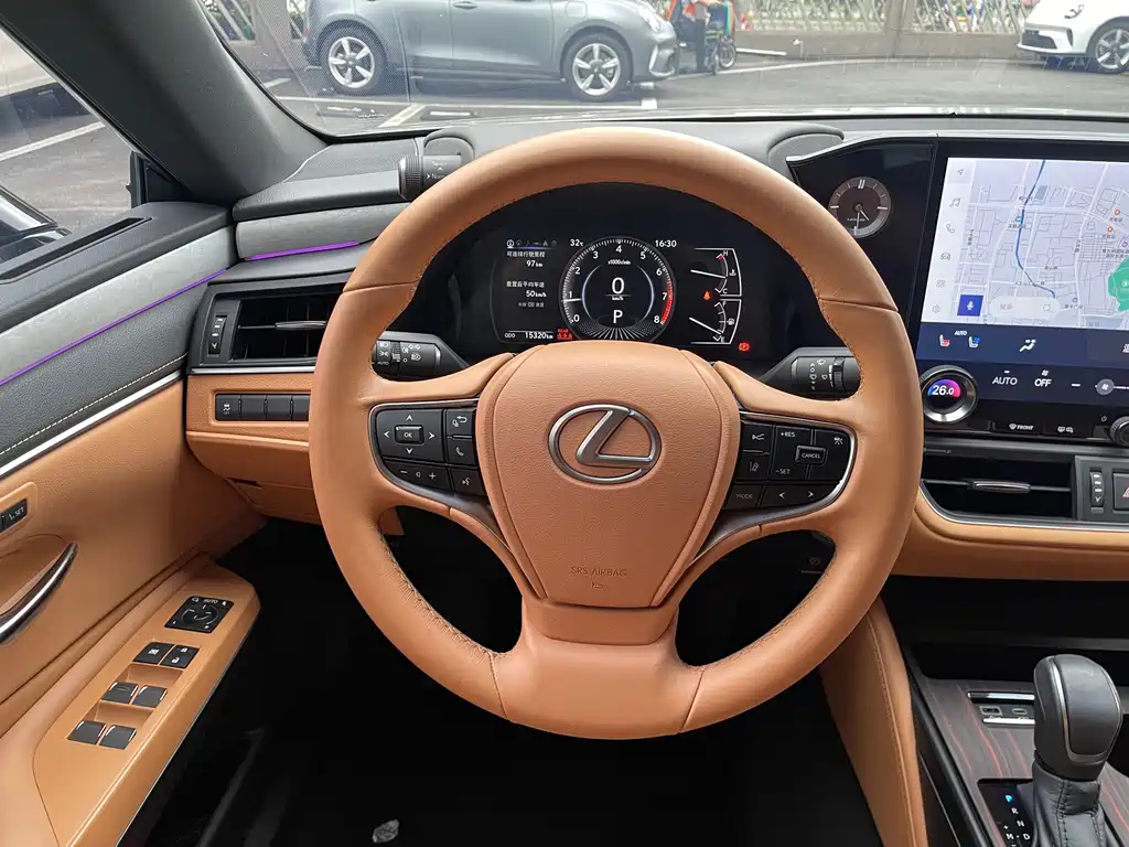 Lexus ES — миниатюра 6