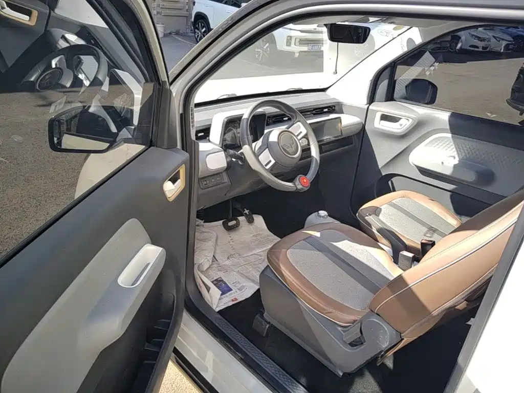 Wuling MINIEV — миниатюра 16