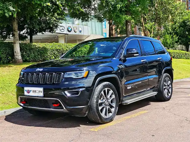 JEEP GRAND CHEROKEE 2018