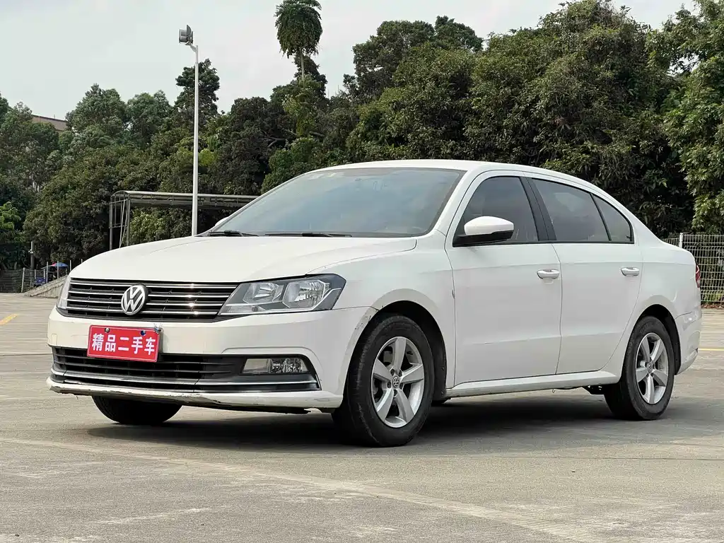 Volkswagen Lavida 2015