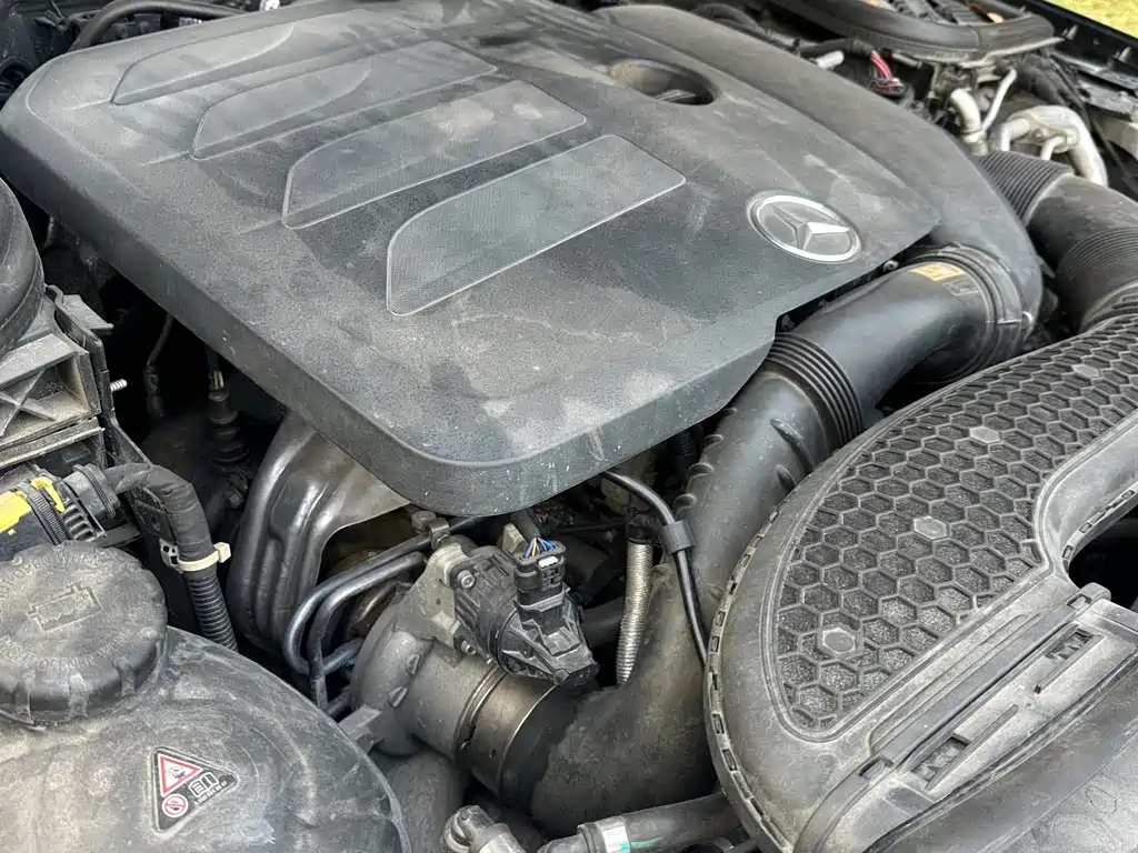 Mercedes-Benz E-Class — миниатюра 13