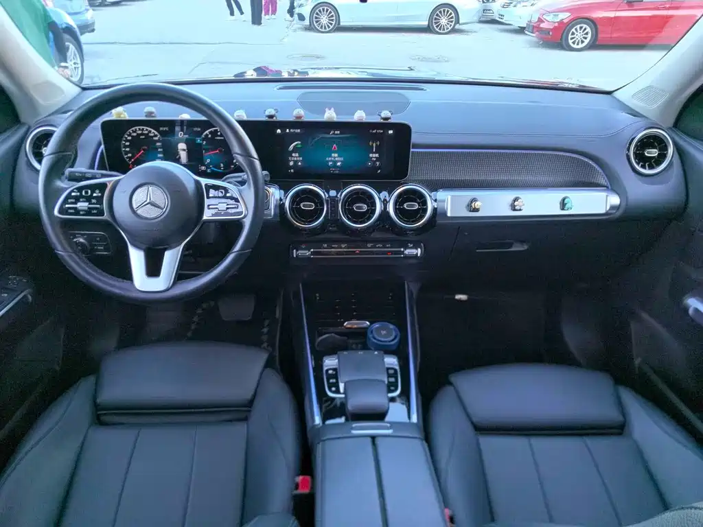 Mercedes-Benz GLB — миниатюра 14