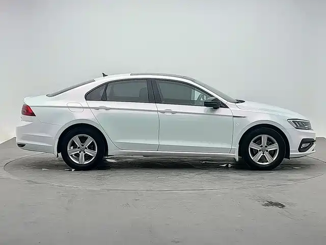 Volkswagen Lamando — миниатюра 4