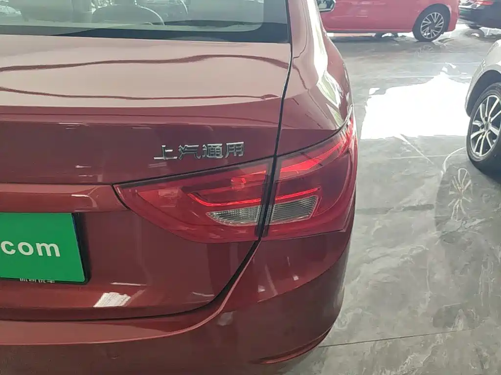 Buick Excelle — миниатюра 8