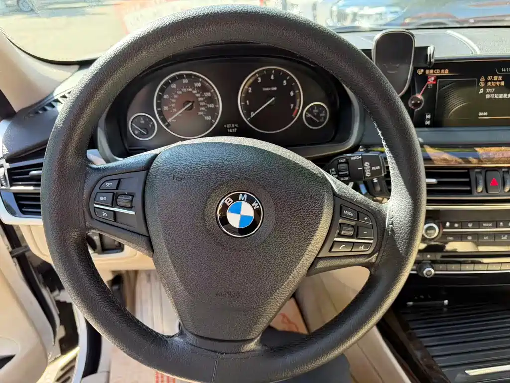 BMW X5 (Import) — миниатюра 13