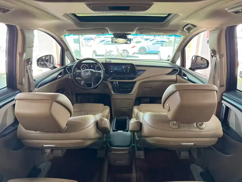 Buick GL8 — миниатюра 9