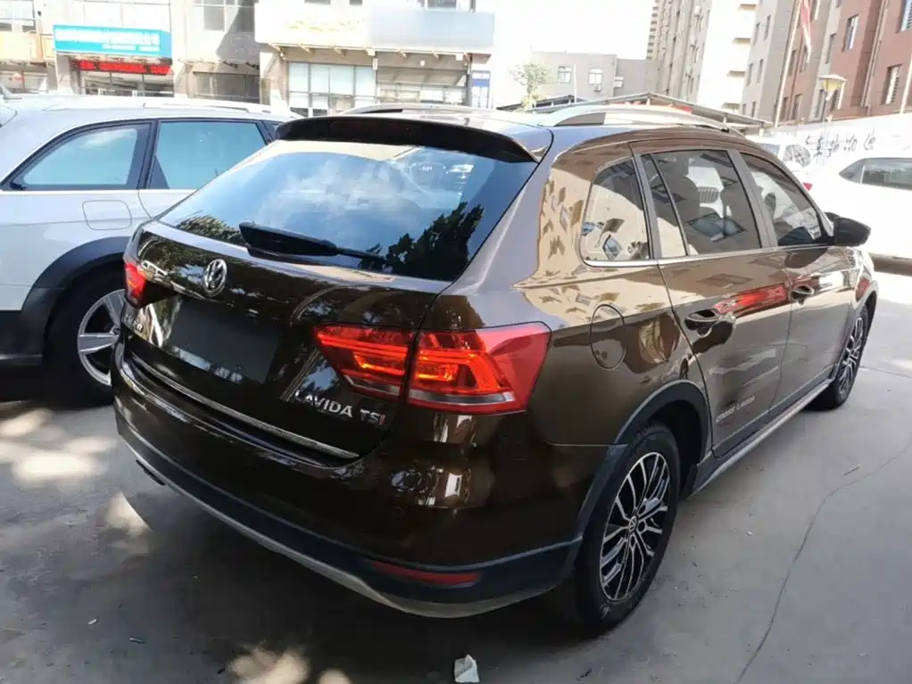 Volkswagen Cross Lavida — миниатюра 7