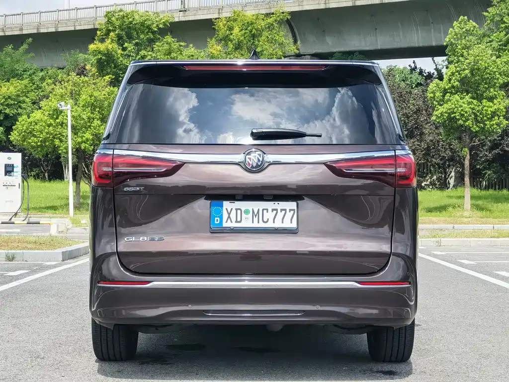 Buick GL8 — миниатюра 4