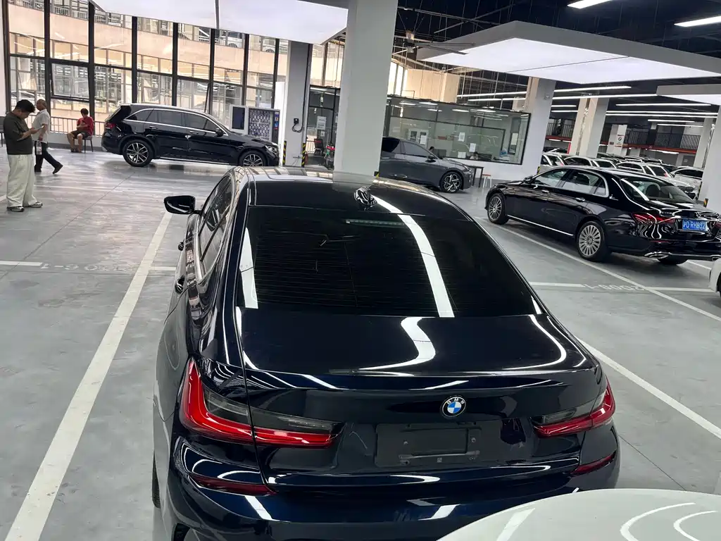 BMW 3 Series — миниатюра 11