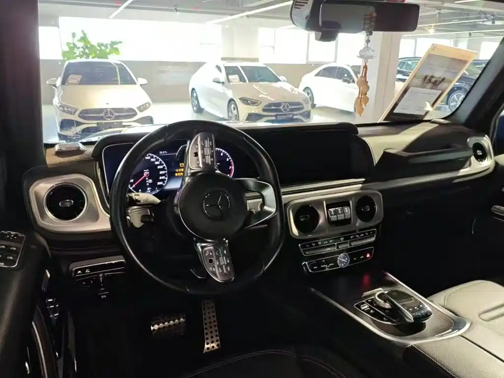 Mercedes-Benz G-Class — миниатюра 6