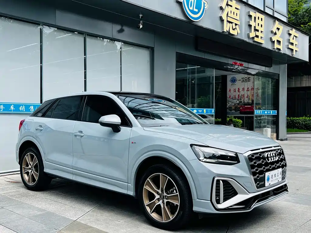 Audi Q2L 2023 35TFSI Fashion