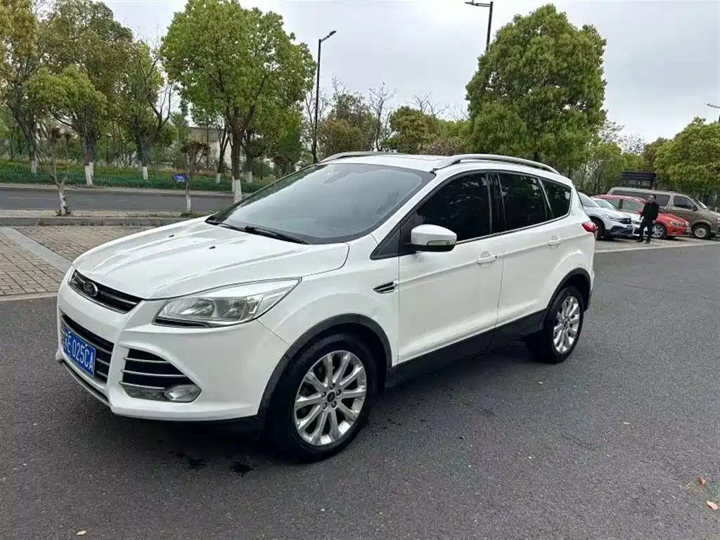Ford Kuga 2015