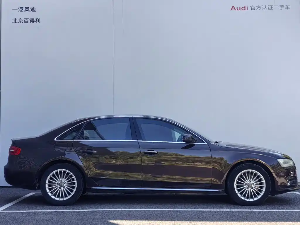 Audi A4L — миниатюра 12