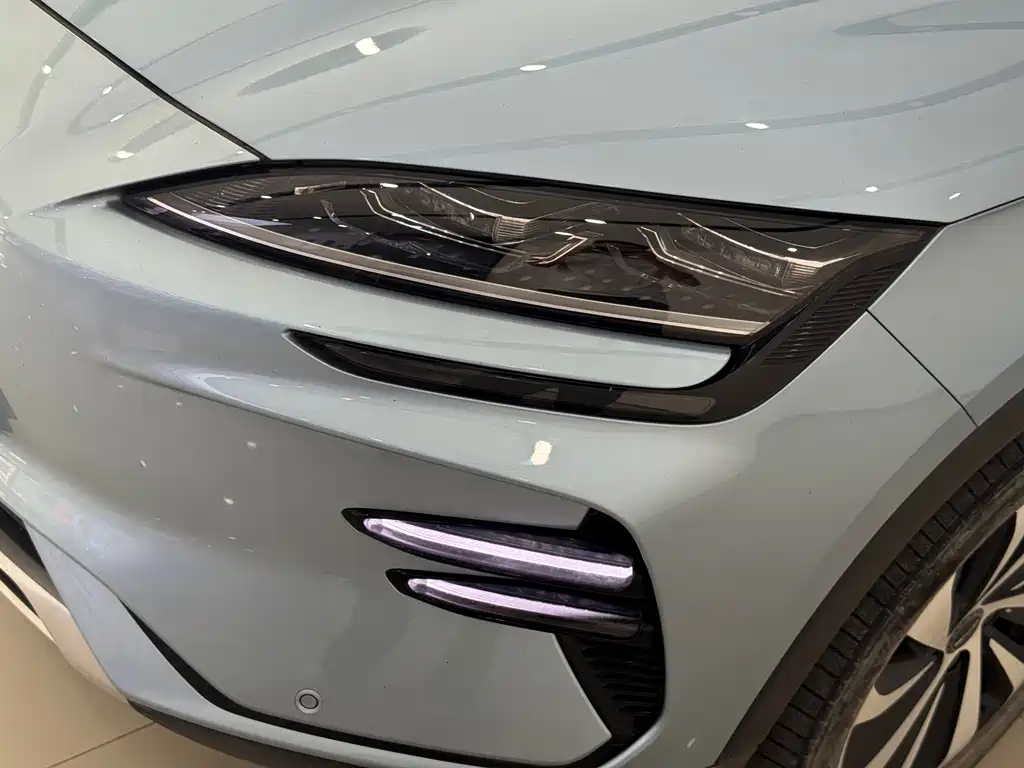BYD PLUS New Energy — миниатюра 3