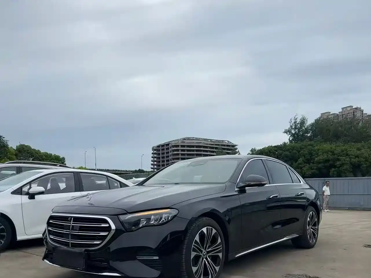 Mercedes-Benz E-Class 2026 Черный из Китая, фото 4