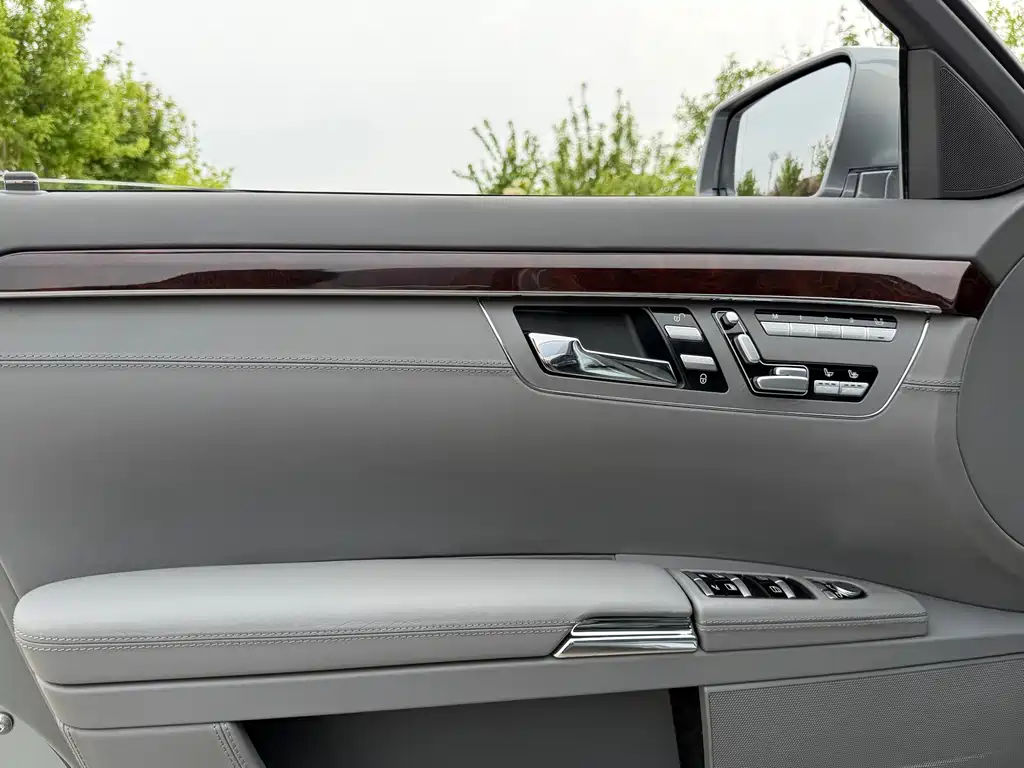 Mercedes-Benz S-Class S 2008 S 500 L 4MATIC