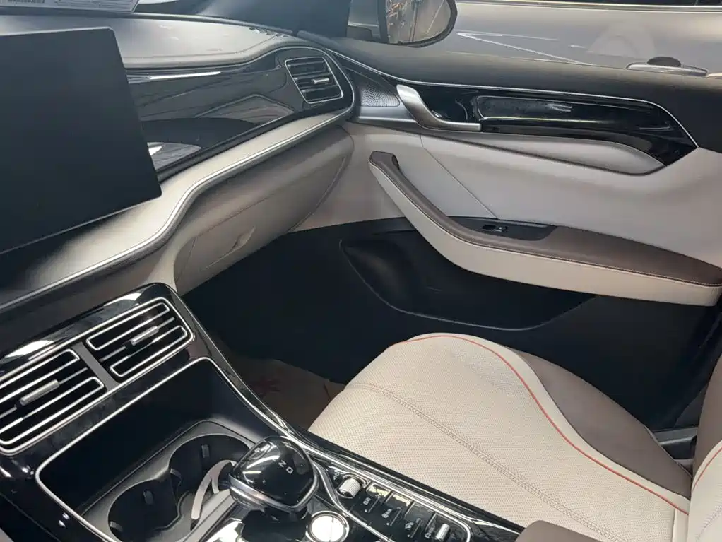 BYD Qin PLUS — миниатюра 10