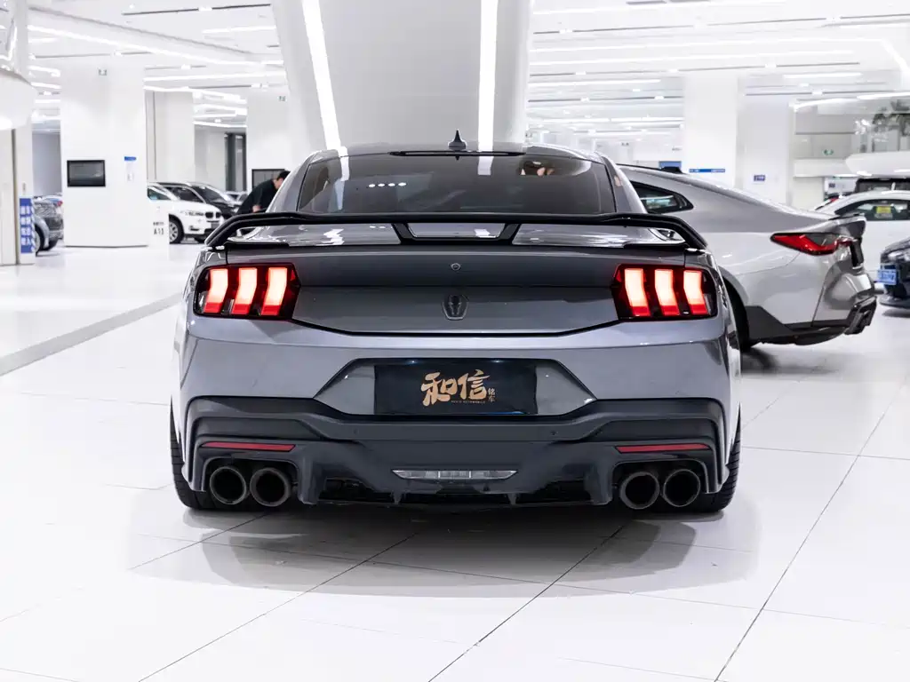 Ford Mustang — миниатюра 4