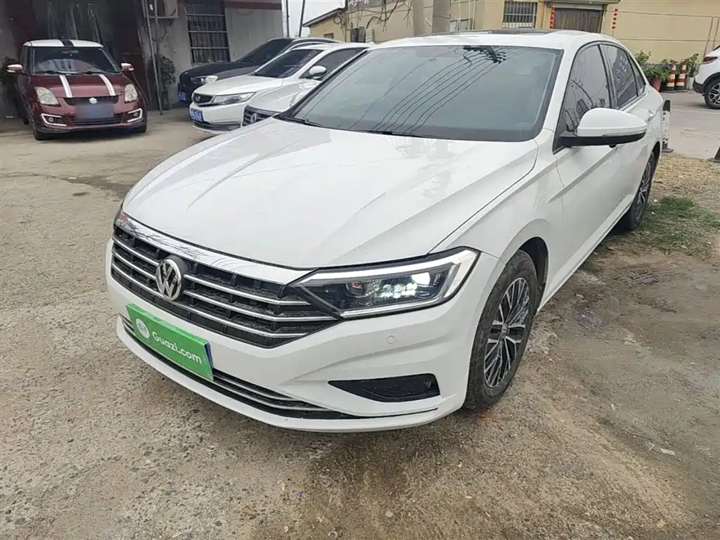 Volkswagen Sagitar 2019