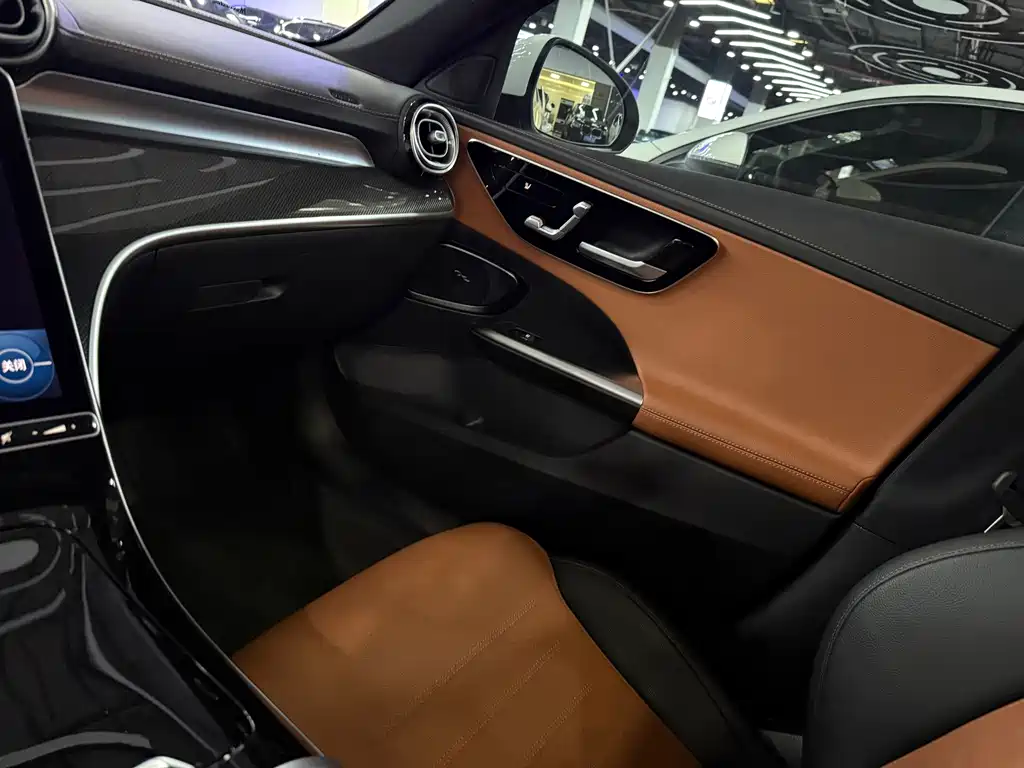 Mercedes-Benz C-Class — миниатюра 8