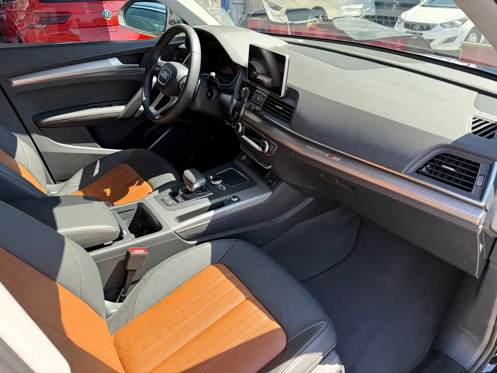Audi Q5L — миниатюра 14